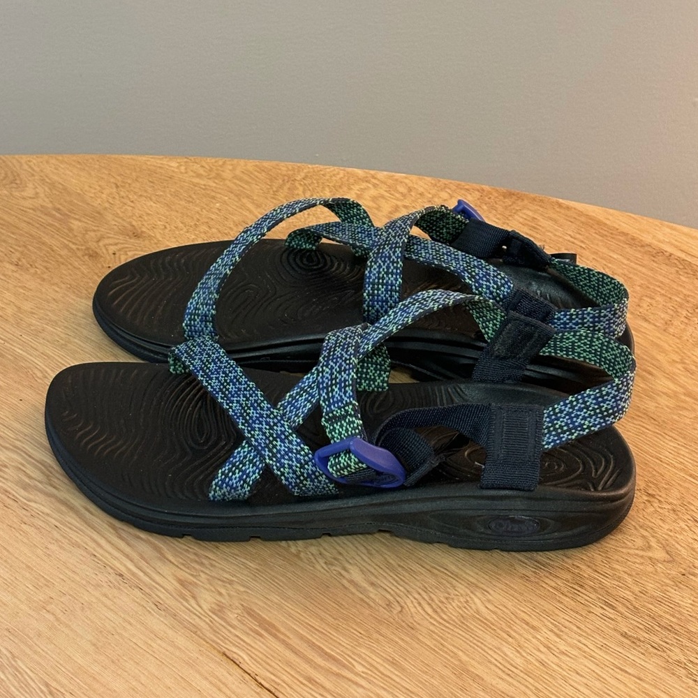 Women’s size 11 blue Chaco sandals